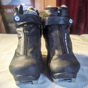 Rossignol X5 FW NNN Cross Country Ski Boots Mountain Precision Women 5, EU 35